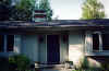 rib mt 01 front stoop before 3.jpg (88545 bytes)