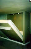 bed_opening.jpg (62076 bytes)